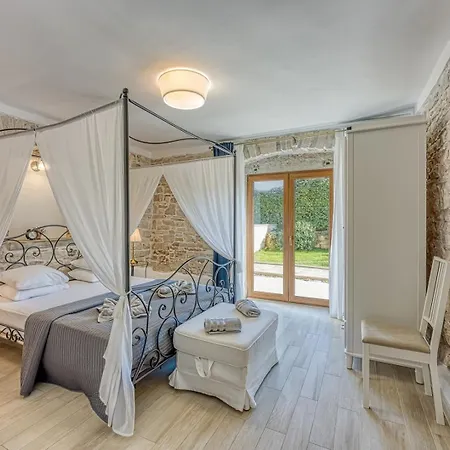 Gambin Villa *